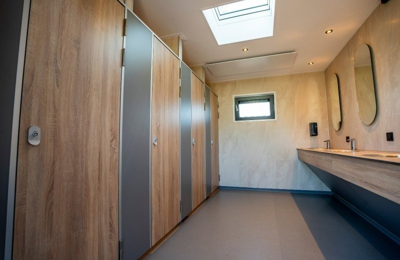 Modern sanitair vakantiepark lemmer